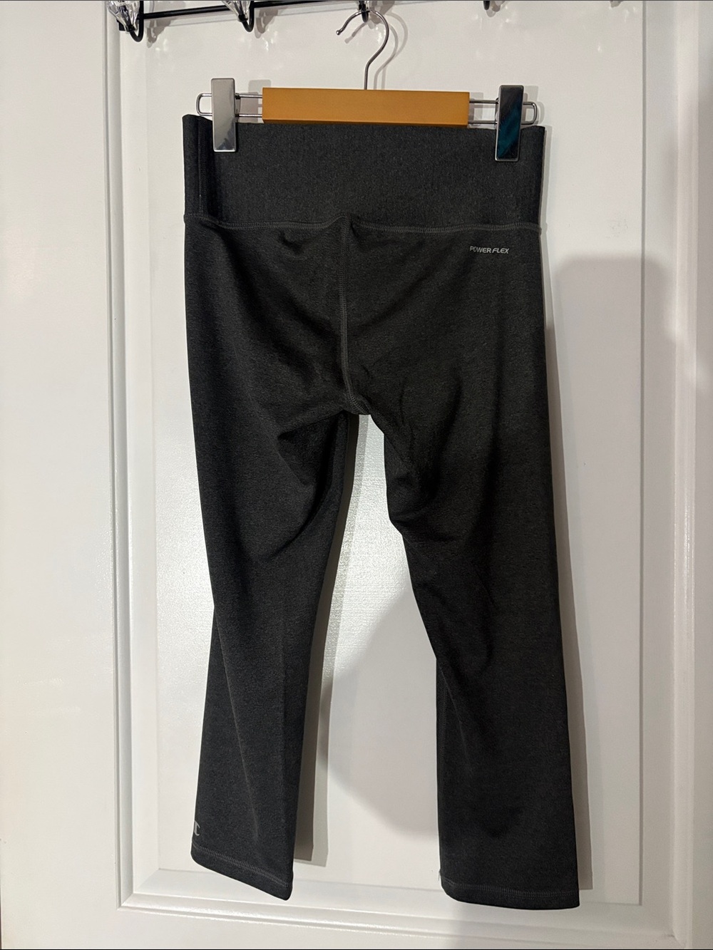 Champion capris - Picture 3 of 3